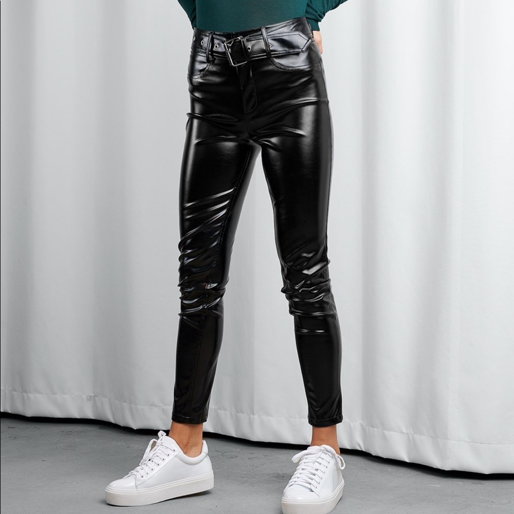 XLE Amanda Belted Leather Pants